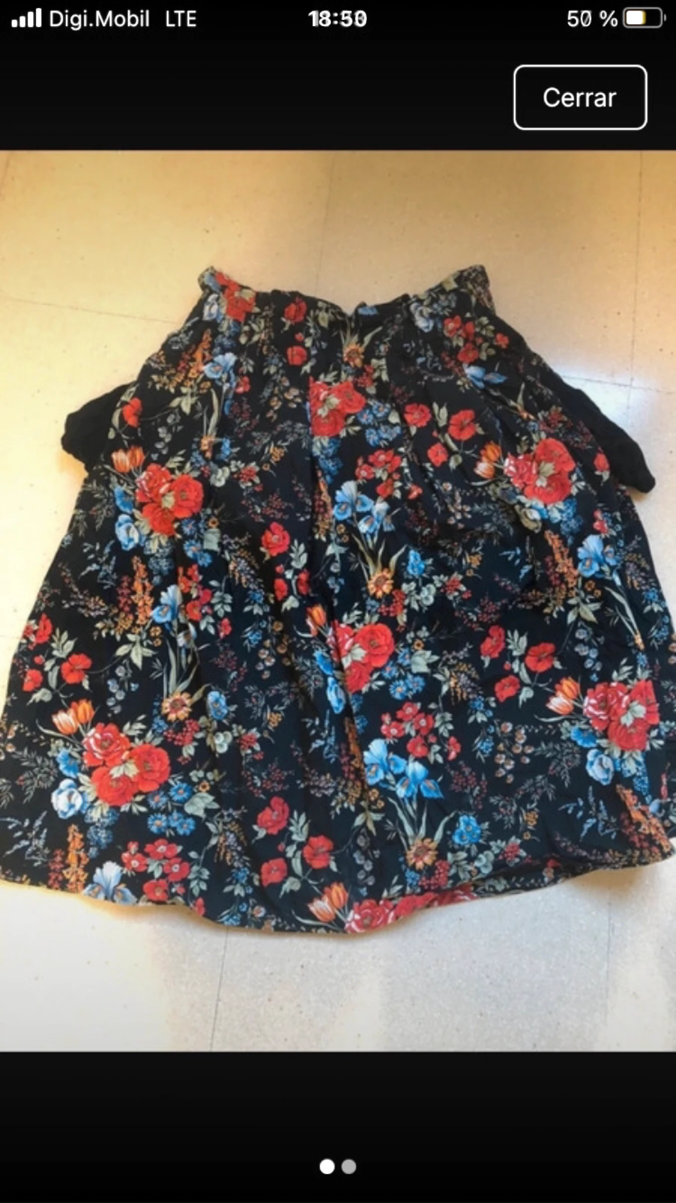 Falda con estampado flores